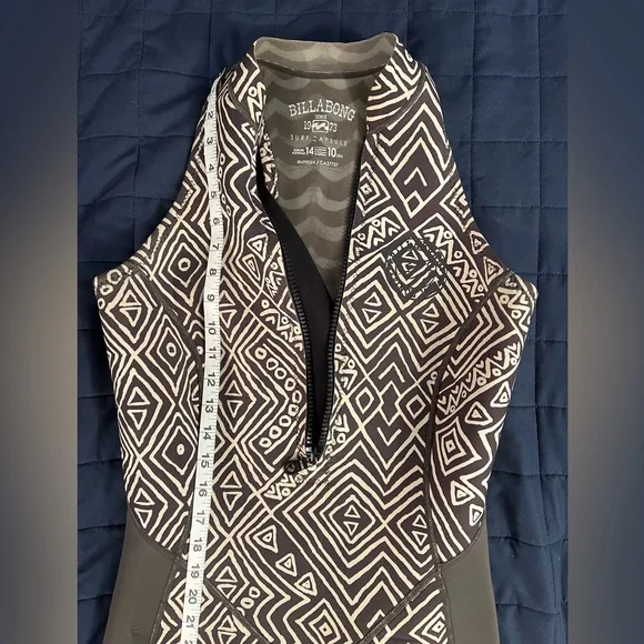 Billabong Geometric Patterned Swimsuit - Black and White - Picture 2 of 8